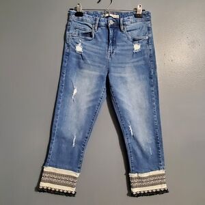 Chelsea & Violet Capri Jean Distressed Embroidered Leg Size 27 Boho